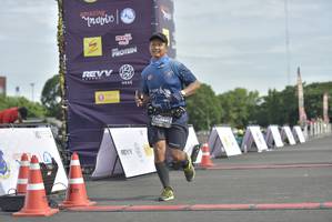 BIB: 941
                            <button type="button" onclick="openModal(4921247)" class="btn btn-primary btn-sm float-right btn-popup" data-toggle="modal" data-target=".modal-high-quality">
                        <i class="fas fa-shopping-cart"></i> Add to Cart
                    </button>
                                            <button type="button" onclick="isThisMe(4921247, true)" class="btn btn-success btn-sm float-right btn-popup btn-isme hidden" data-toggle="tooltip" data-placement="bottom" title="นี่คือรูปของคุณใช่ไหม คลิกที่นี่เพื่อเอาเข้าอัลบั้ม">
                        <i class="fas fa-plus"></i> Add to album
                    </button>
                    <button type="button" onclick="isThisMe(4921247, false)" class="btn btn-warning btn-sm float-right btn-popup btn-isnotme hidden">
                        <i class="fas fa-ban"></i> Remove from album
                    </button>